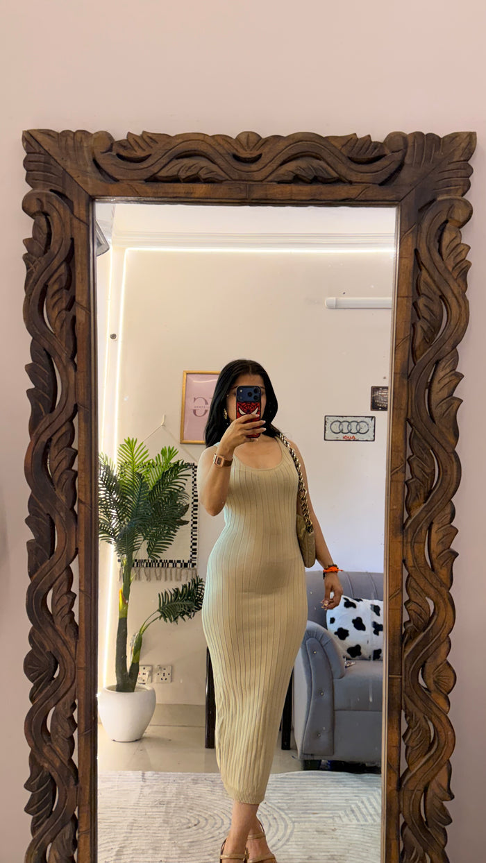1 Bodycon dress 28-32bust/41L