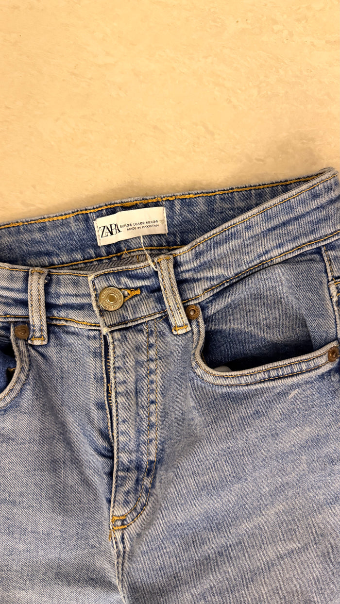 10 Denim W24/L36/Hips28/Thighs16/Raise10