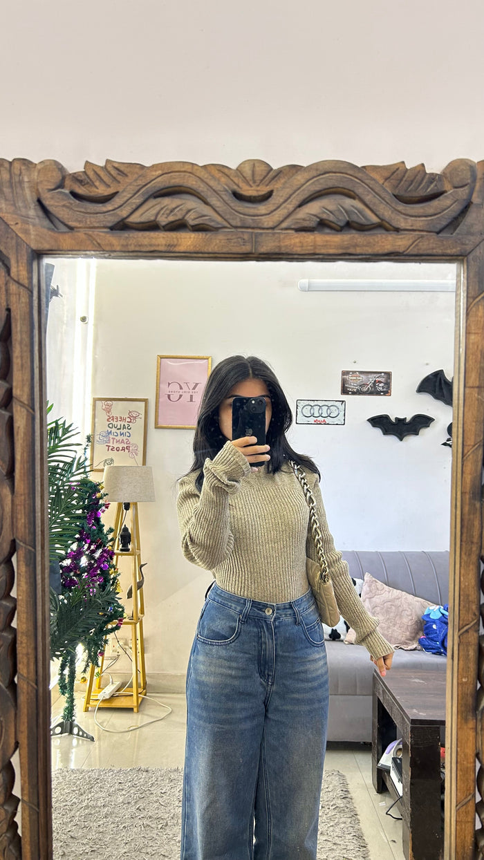 100 cute warm top 34-38 bust