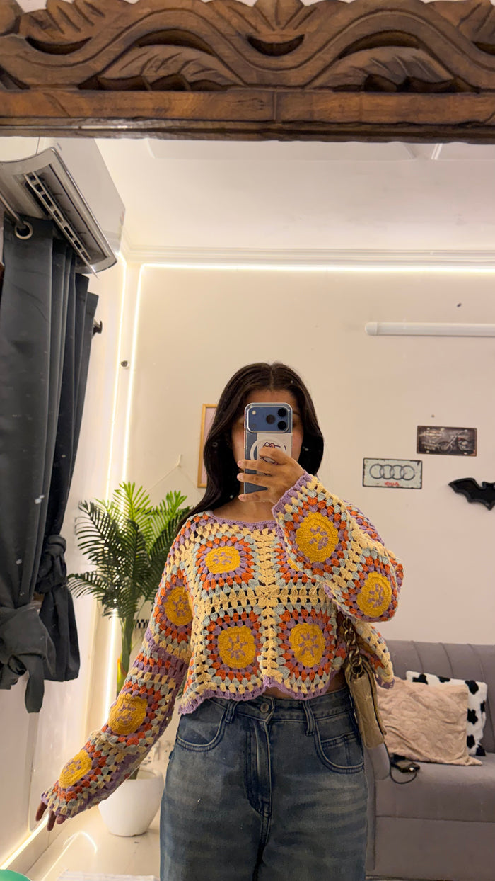155 summer top 30-33 bust (check closeup)