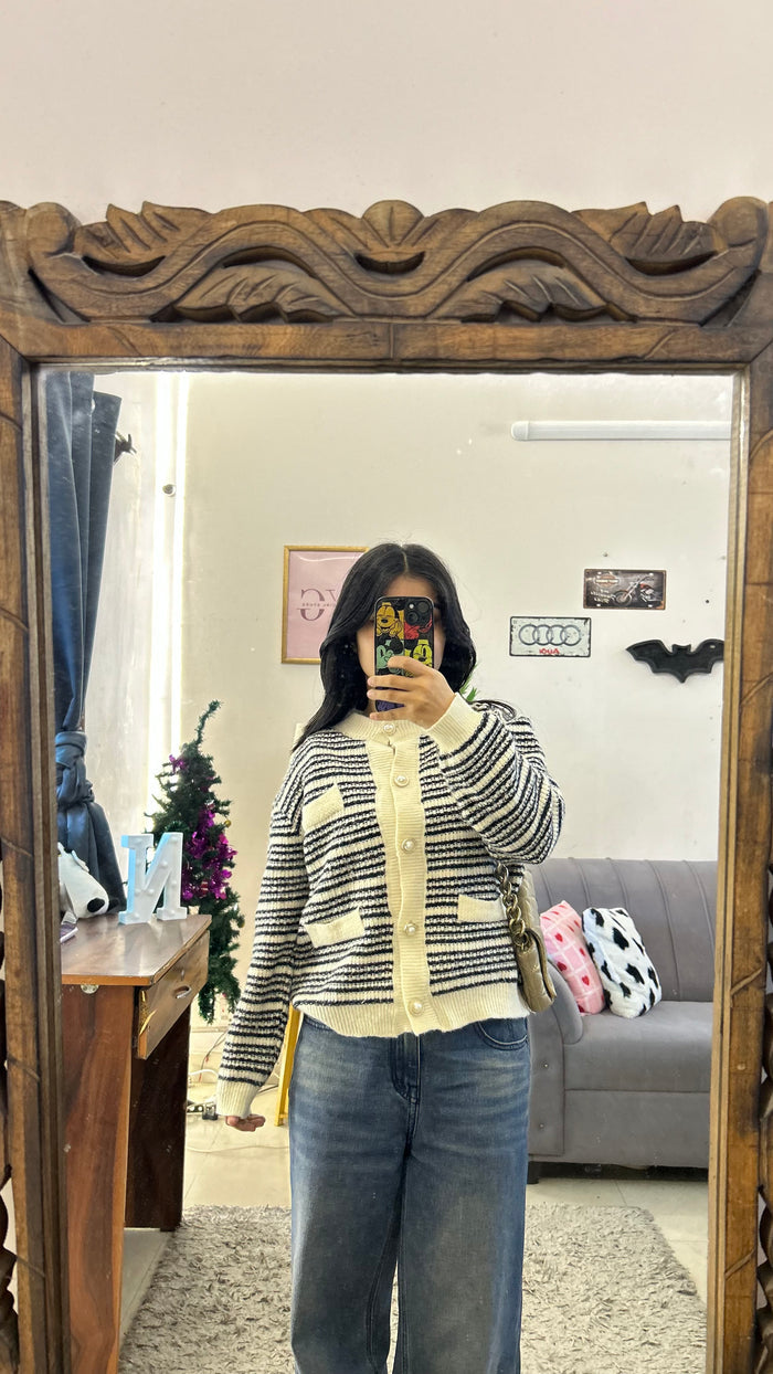 19 cute sweater S