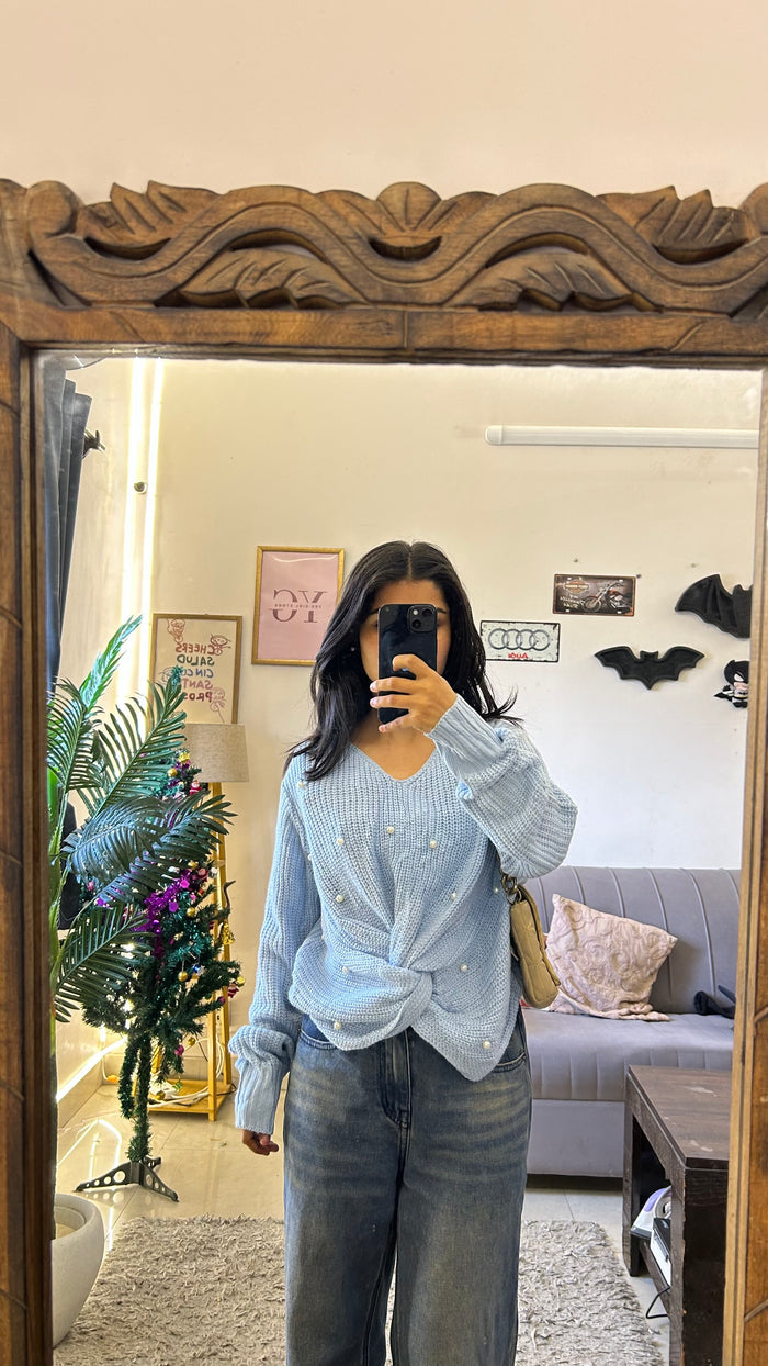 22 cute sweater M