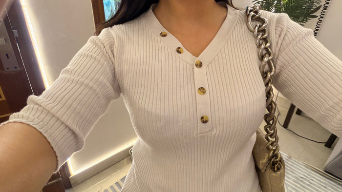 22 cute top 28-33 bust