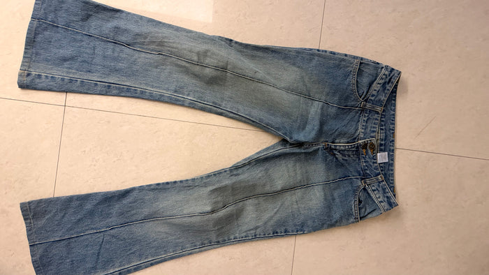 25 Pinterest Jeans W26/L40/Hips34/Thighs20/Raise11