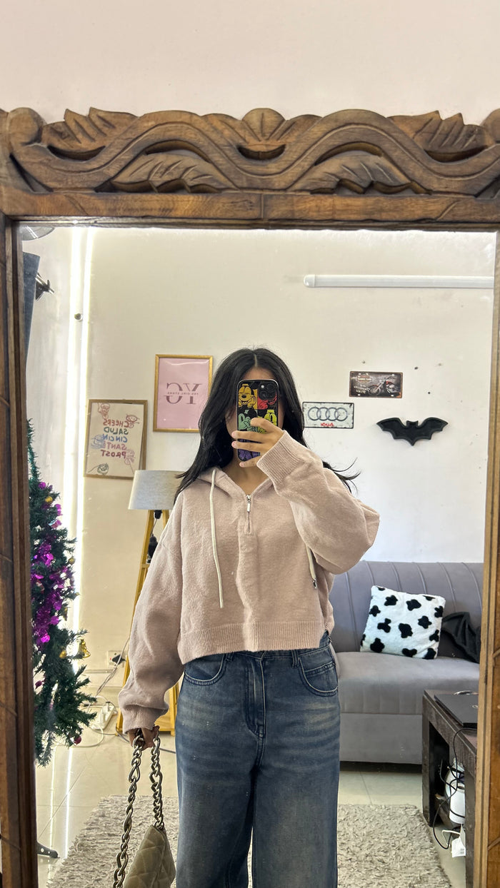 31 cute thrifted sweater S