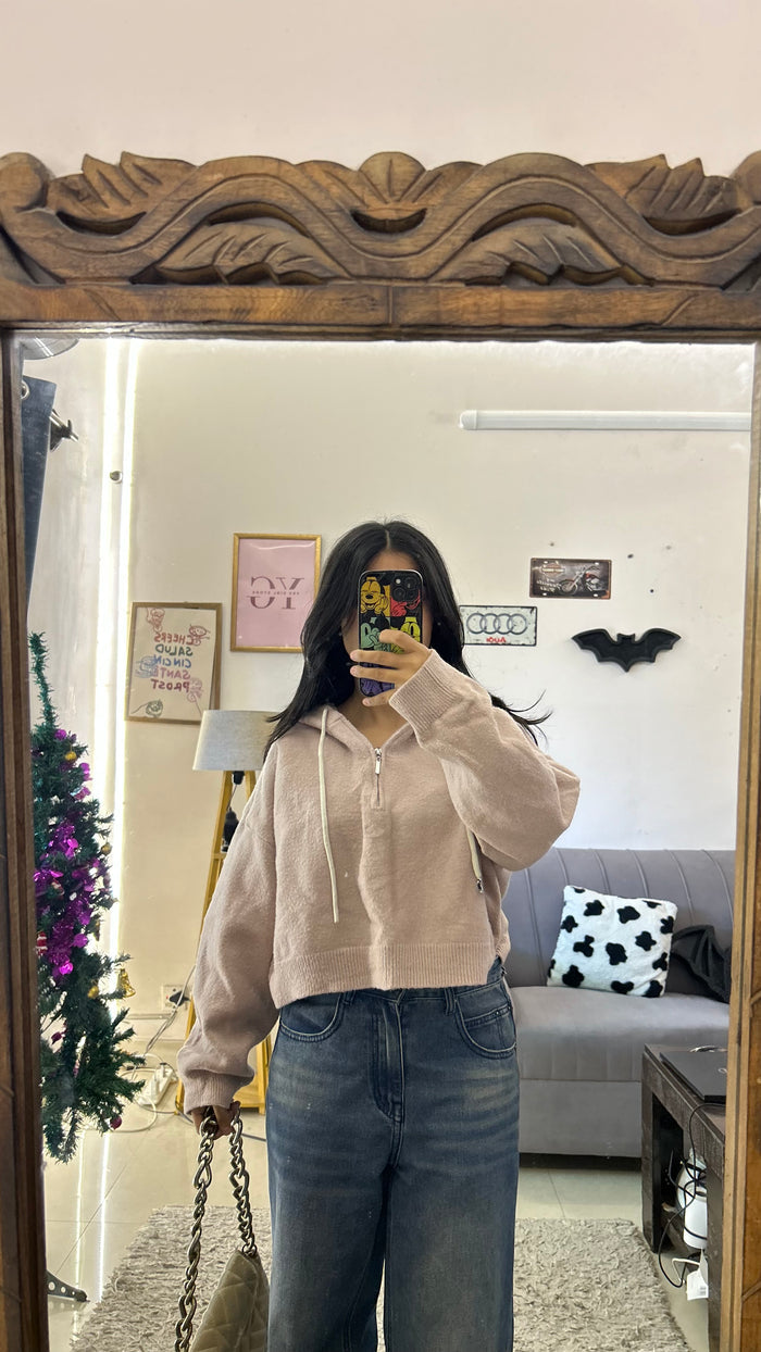 31 cute thrifted sweater S