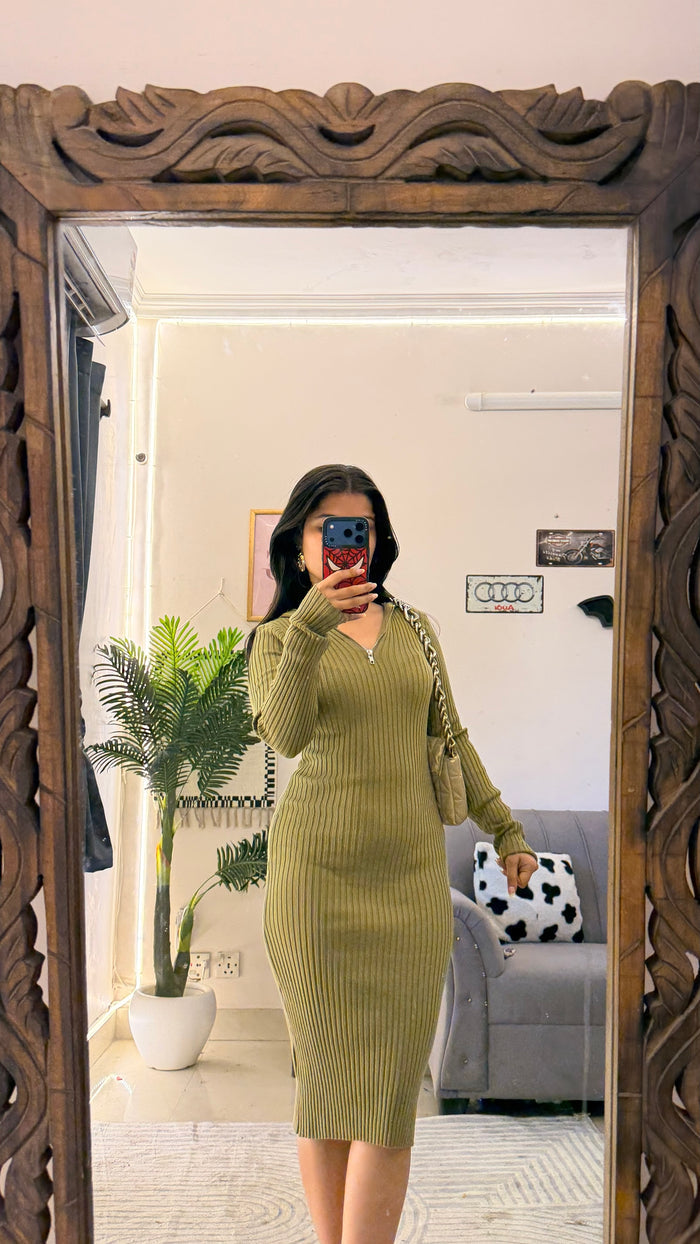 33 Bodycon dress 28-32 bust/40L