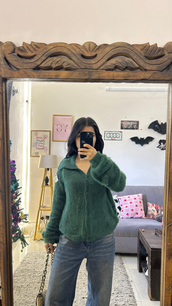 33 Cute Sweater very soft M