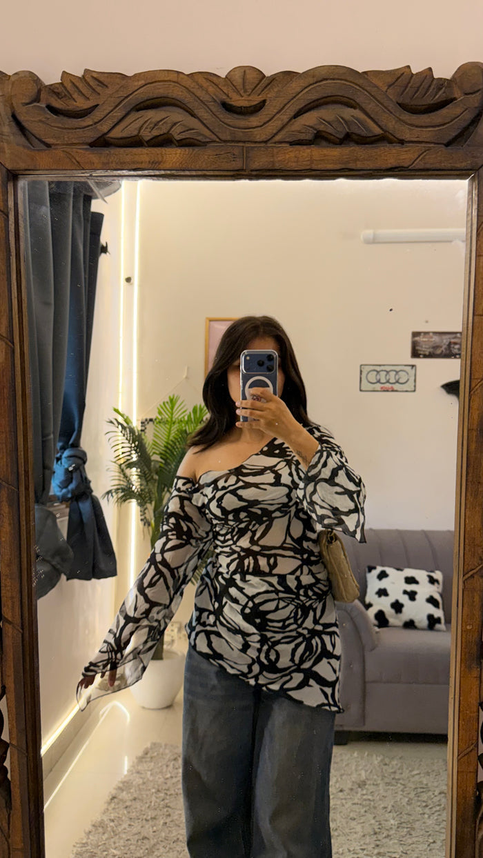 33 cute y2k top upto bust 40