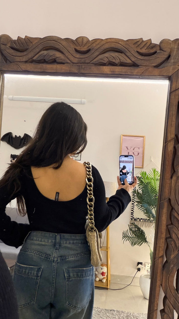 46 cute top 32-34 bust