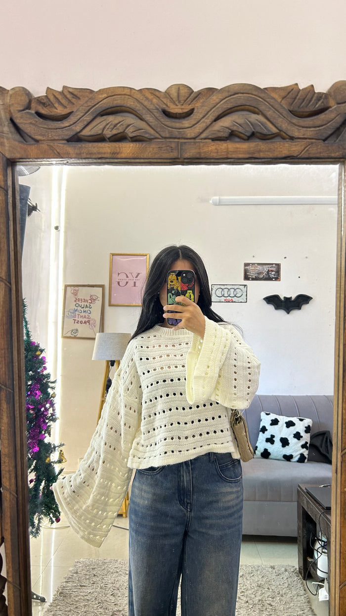 53 cute sweater M