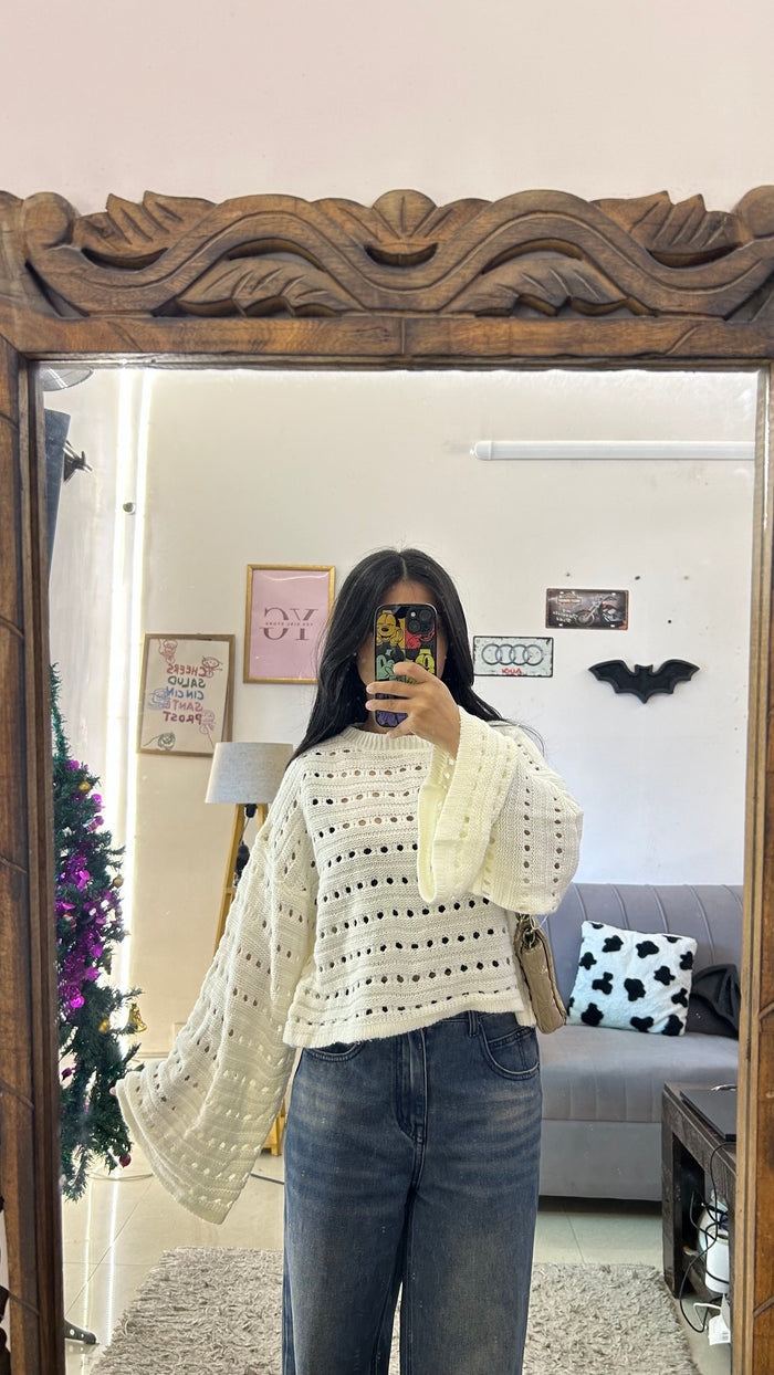 53 cute sweater M