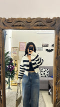 53 cute sweater S