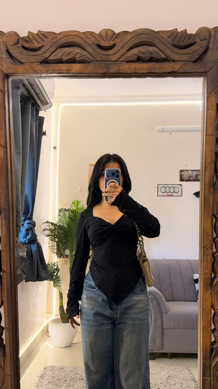 57 cute top 32-34 bust