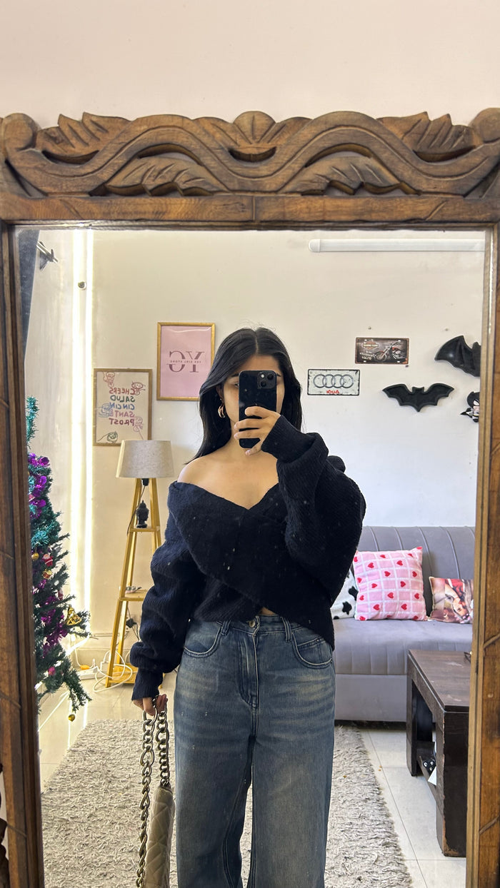 62 Cute Sweater M