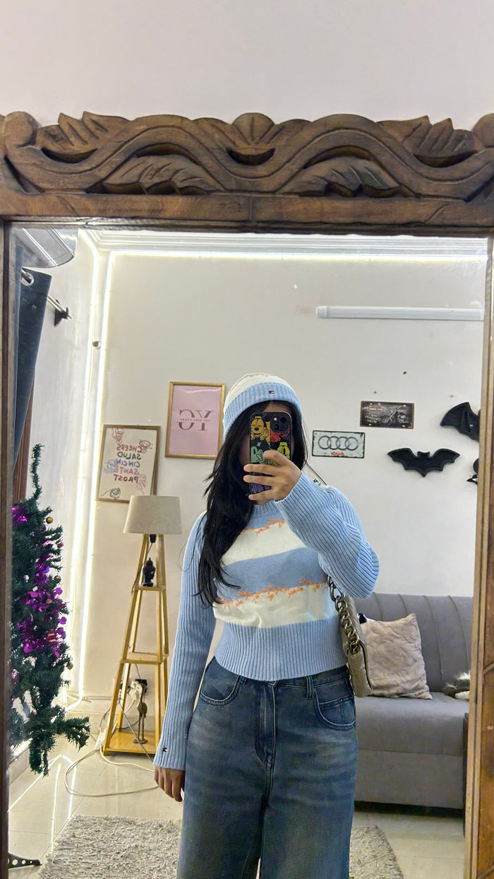 66 cute sweater xs with cap