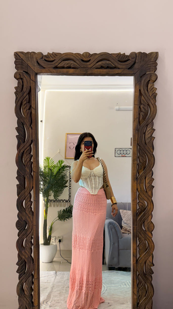 7 crochet skirt W24-28/L43