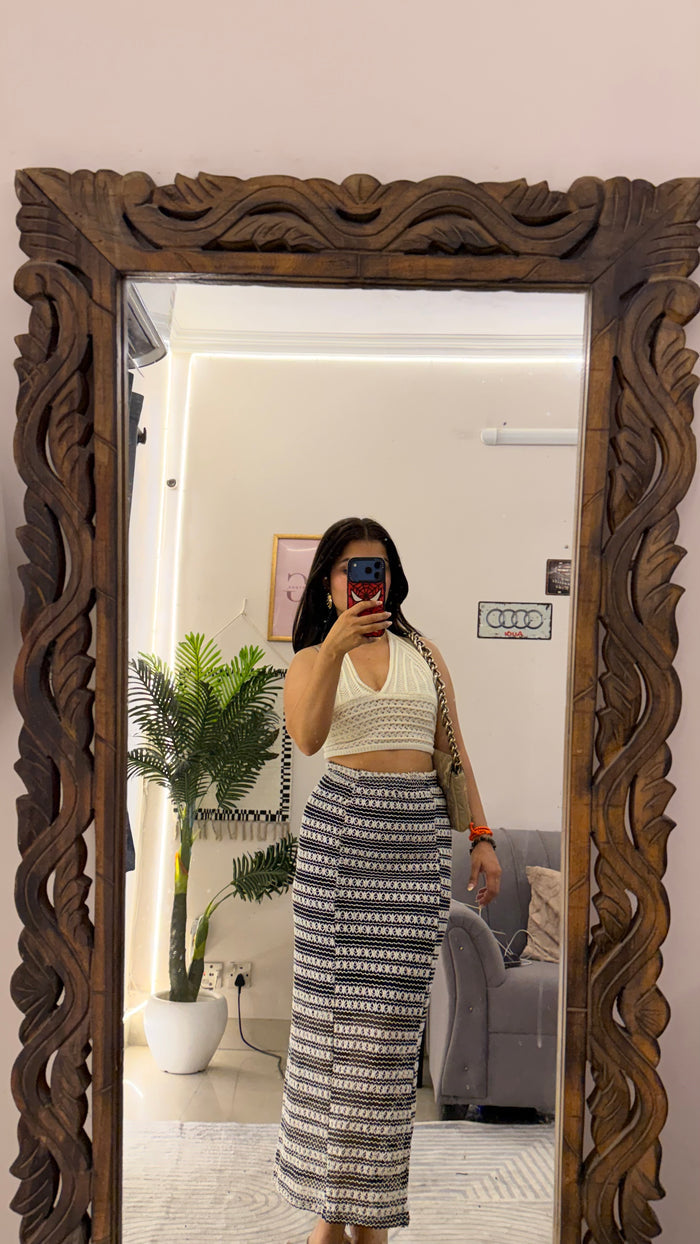 70 Crochet Skirt W24-26/L35