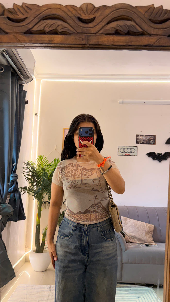 71 cute mesh top 30-32 bust