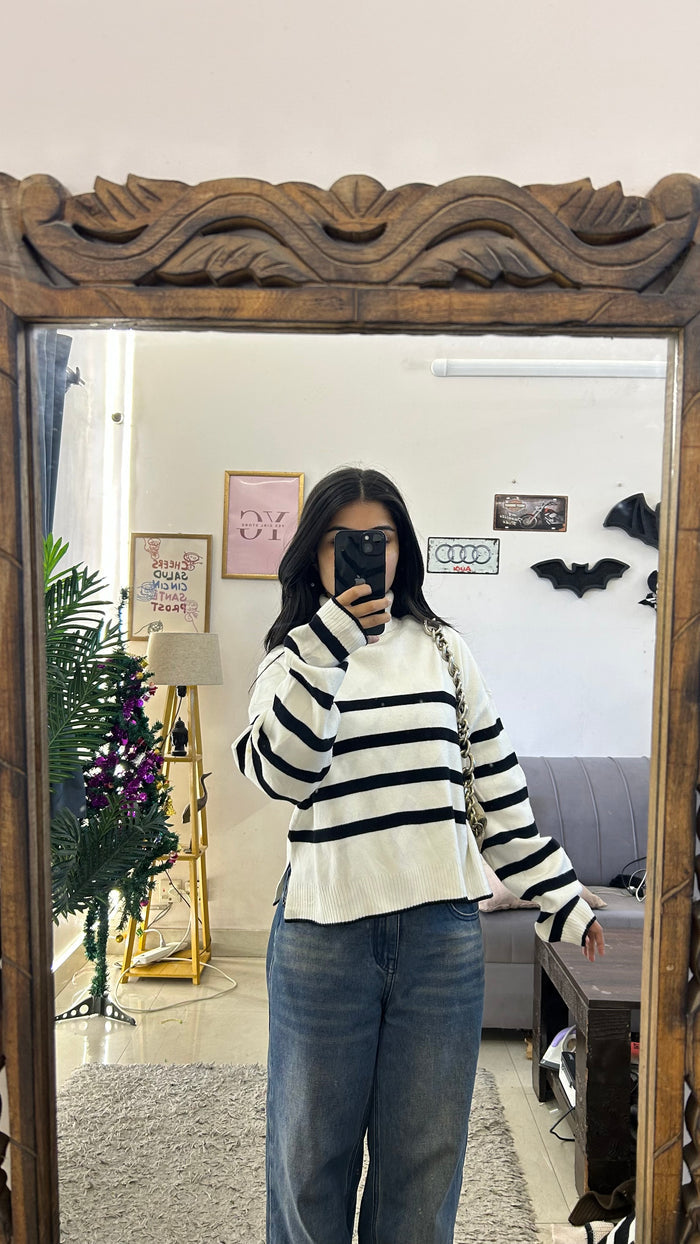 75 cute sweater S