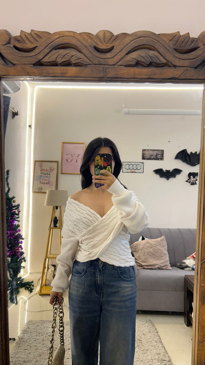 76 cute sweater S