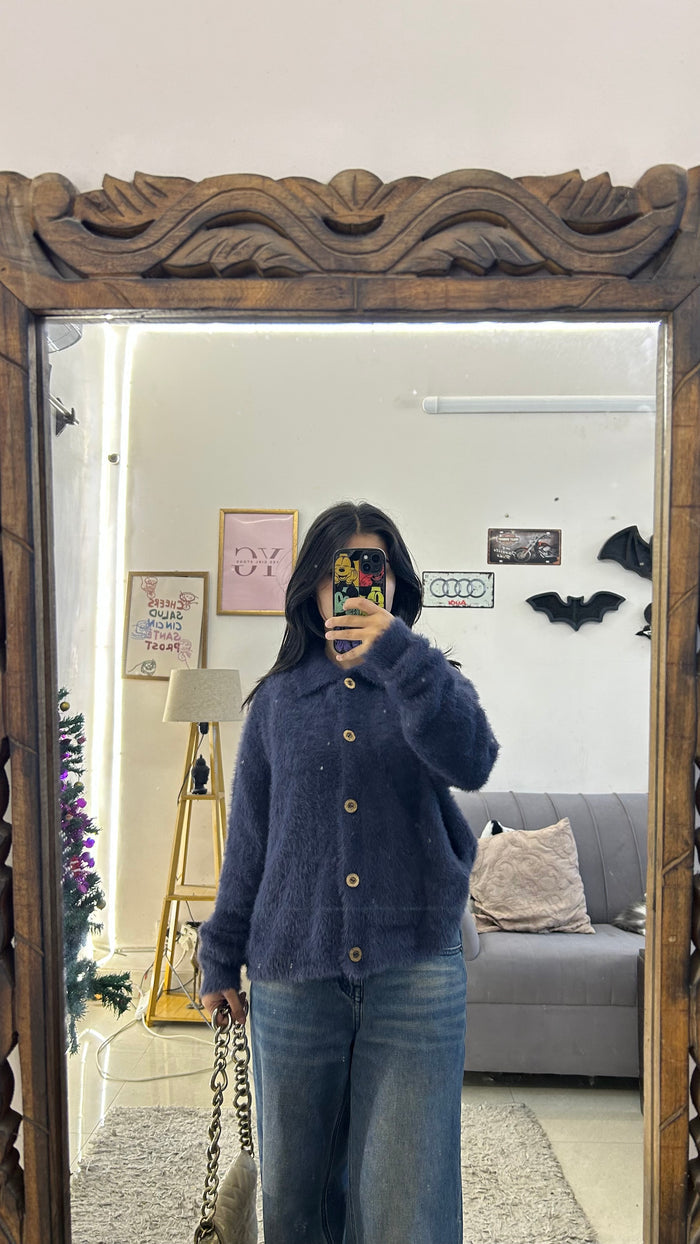 78 cute soft sweater M