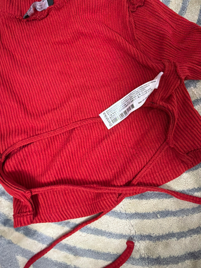 79 cute top 30-32 bust
