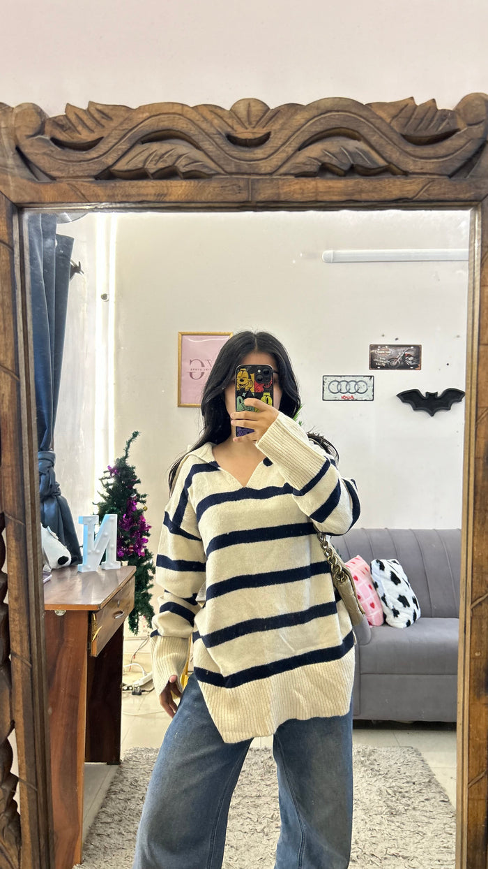 8 cute light sweater L