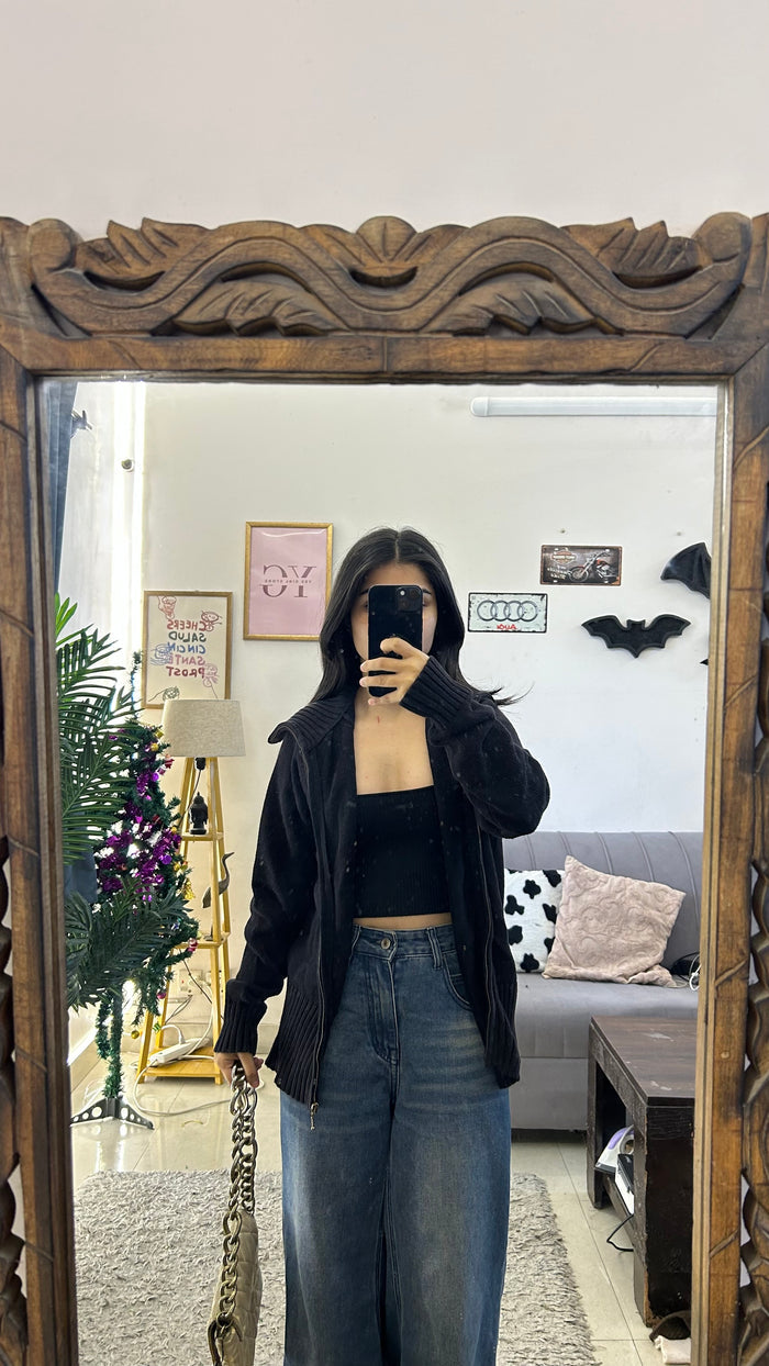 85 cute sweater M