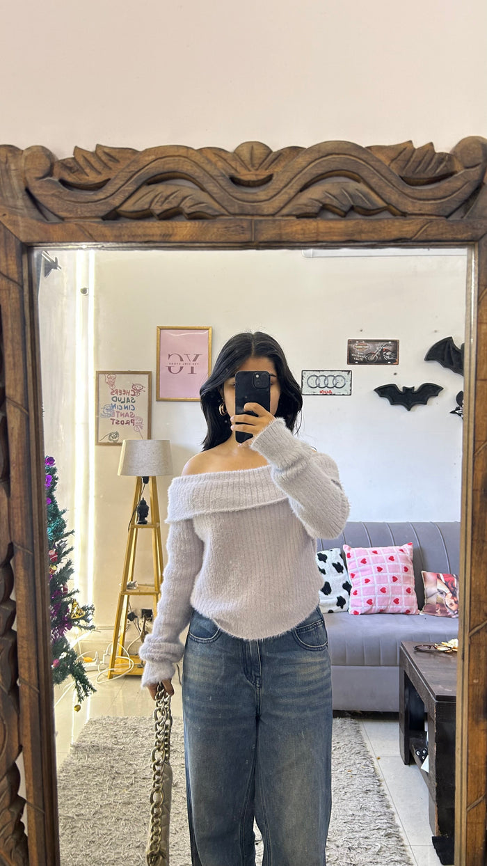 89 Cute Sweater 32-36 bust