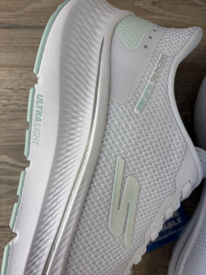Skechers - Slip-ins White