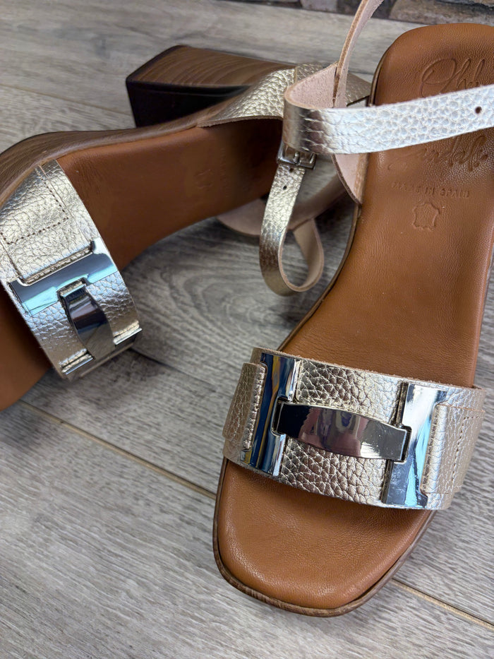Oh My Sandals - Golden Wooden Heel