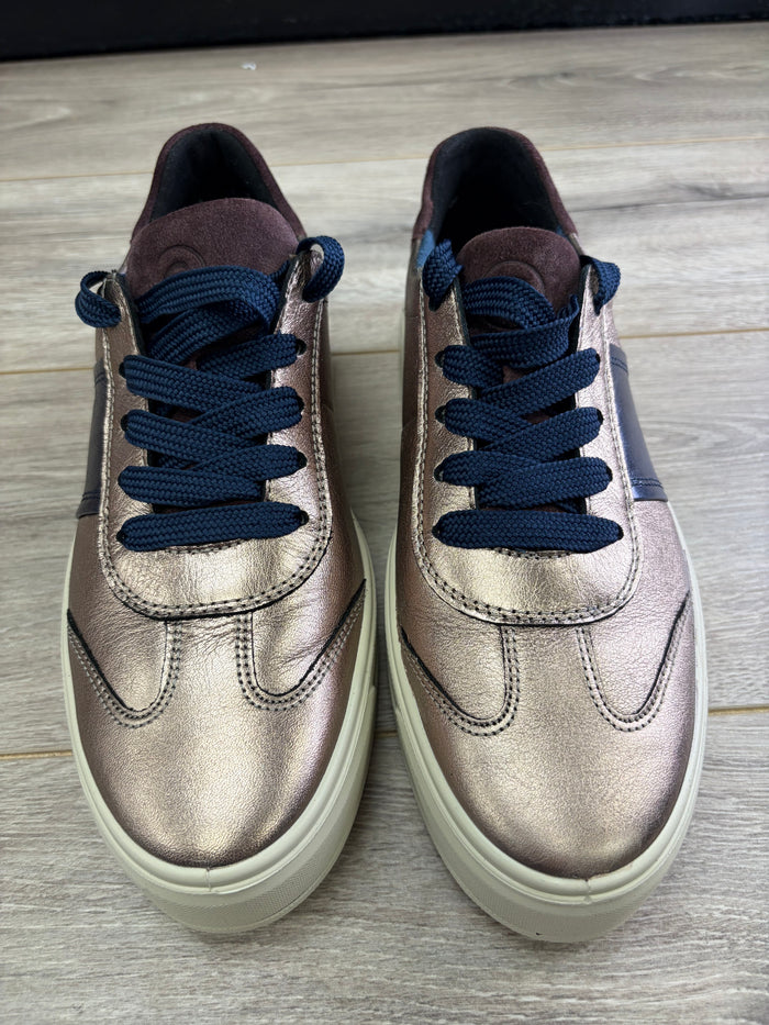 ARA - Gold/Navy Stylish Trainer