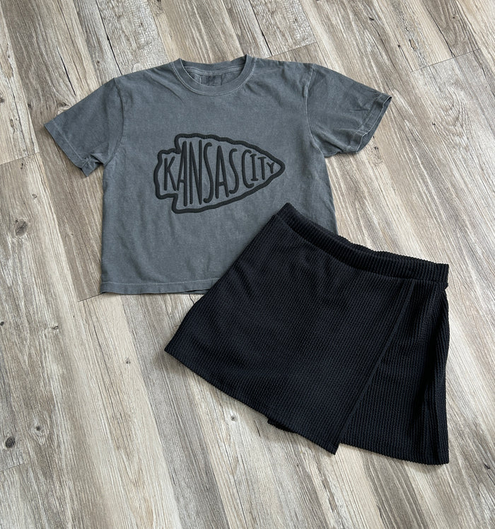 Cropped KC Arrowhead Tee