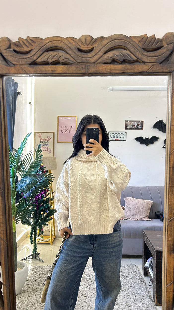 Cute sweater M-L