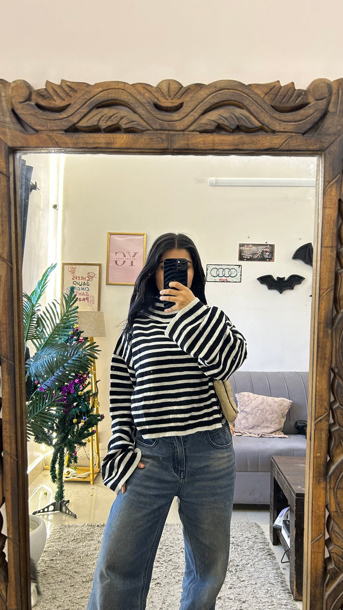 Cute sweater M