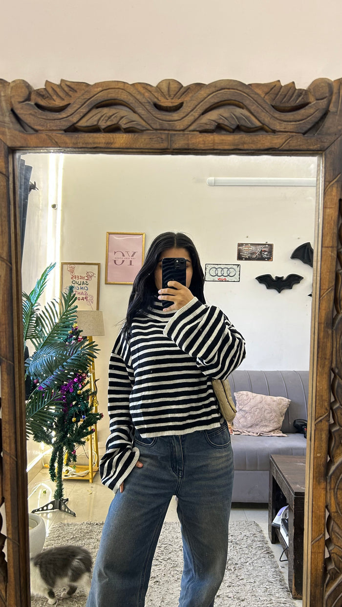 Cute sweater M