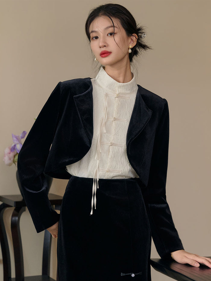 【Final Sale】Blakely Classic Round Neck Velvet Cropped Jacket