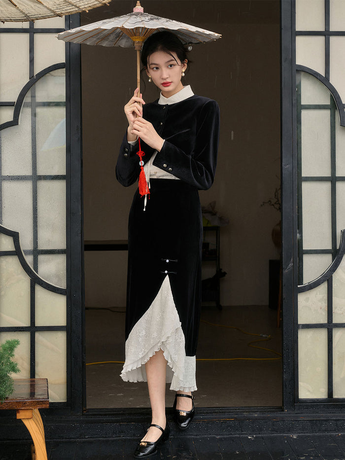 【Final Sale】Blakely Classic Round Neck Velvet Cropped Jacket