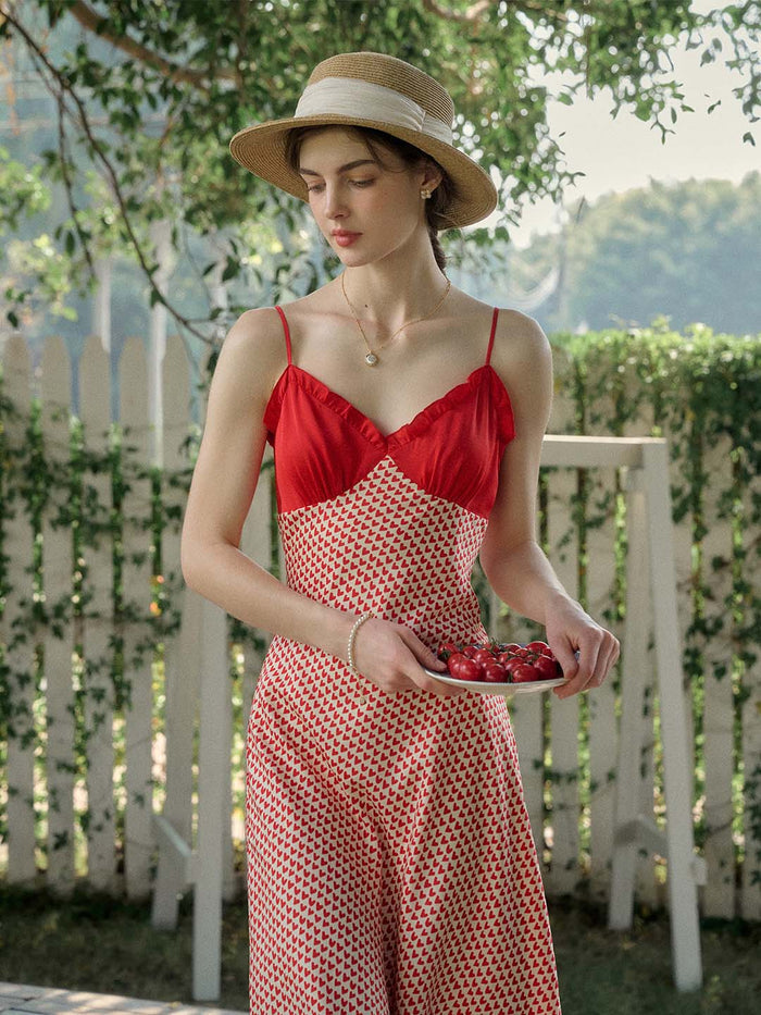 Kimberly Romantic Sweetheart V-Neck Suspender Dress