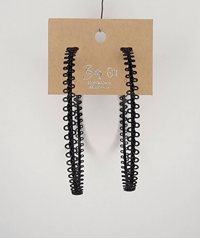 LARGE HOOP EARRINGS - Black