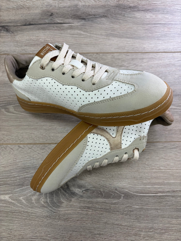 Mustang - White/Beige Trainer