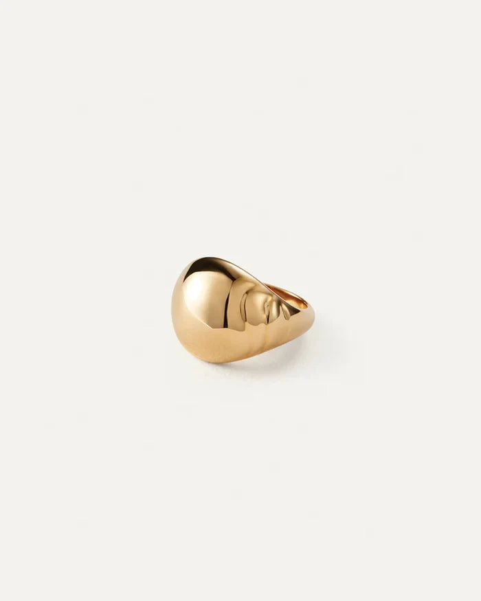 Nelle Ring
