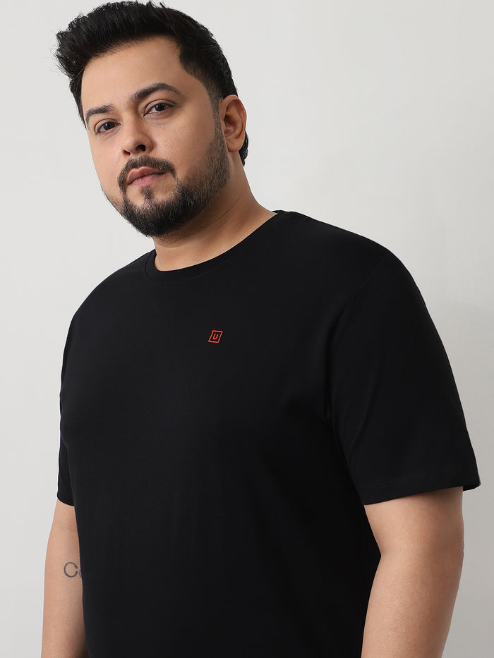 Plus Men's Black Solid Regular Fit Round Neck Cotton T-Shirt