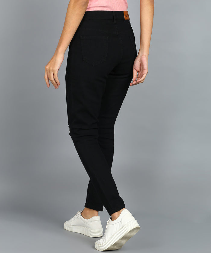 Women's Black Skinny Fit Mild Distressed Washed Jeans