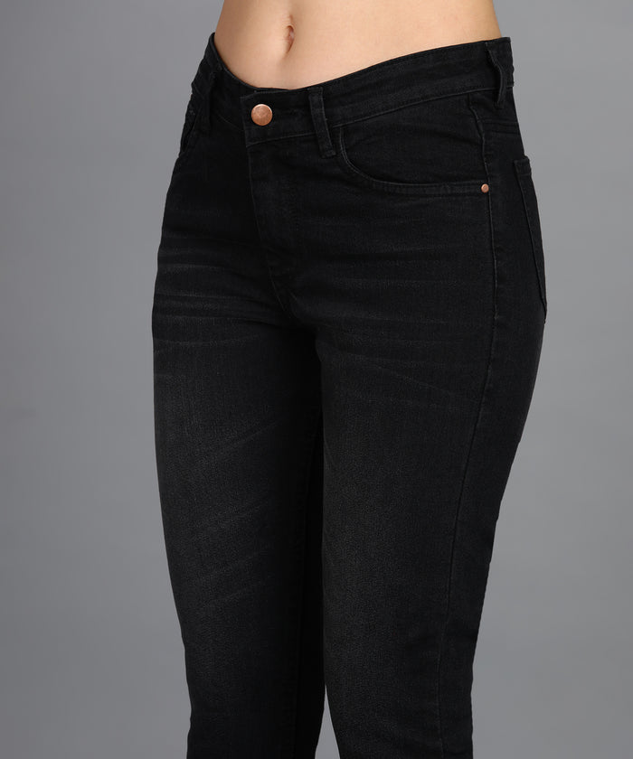 Women's Black Skinny Fit Washed Jeans