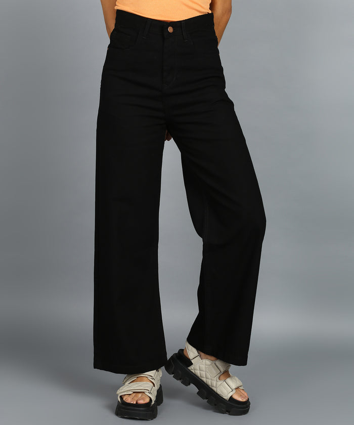 Women's Black Wide Leg Fit Washed Jeans