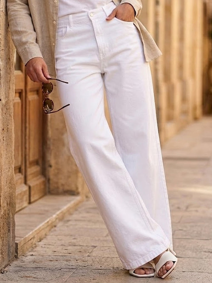 Women's White Wide Leg Fit Washed Jeans